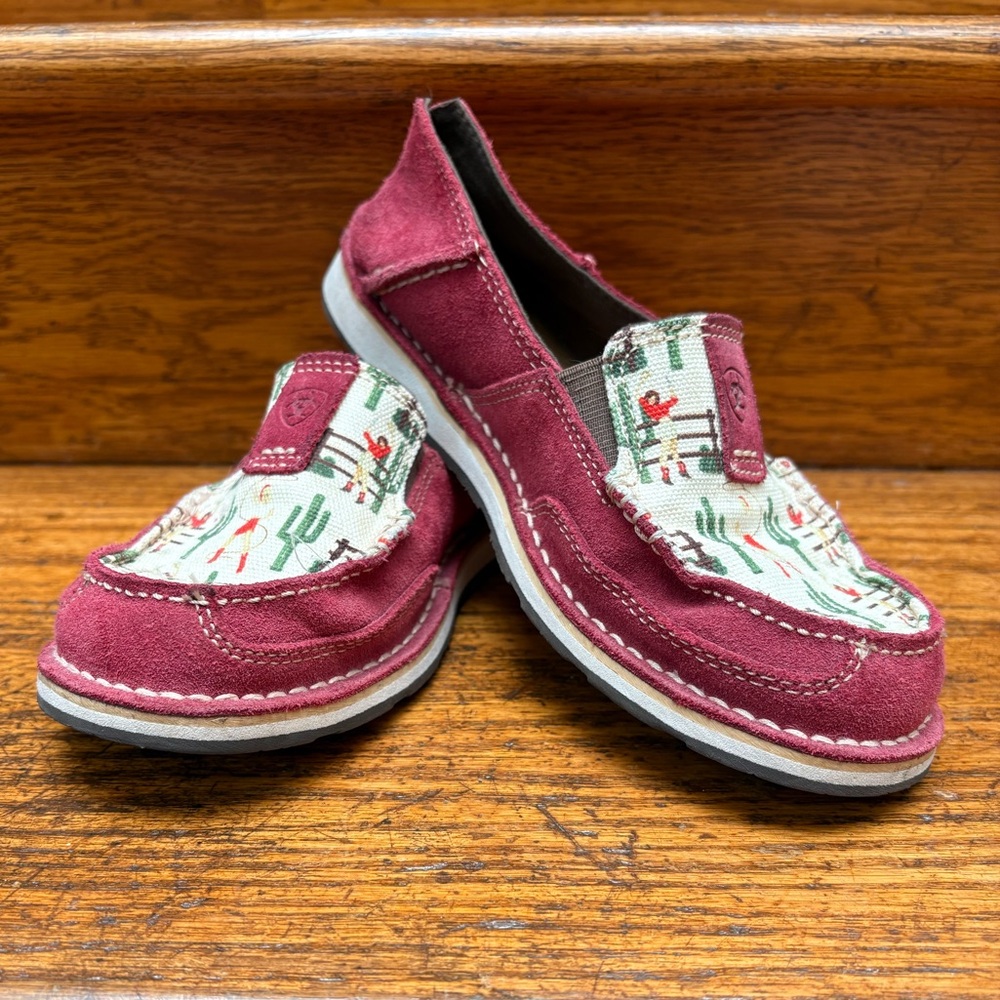 Women’s  Suede Loafers with Cactus Print